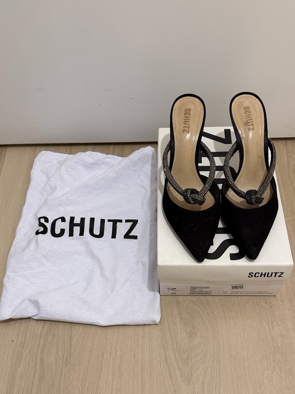 Schutz Nubuck Pearl Pointed Toe Mule - Women's 8.5